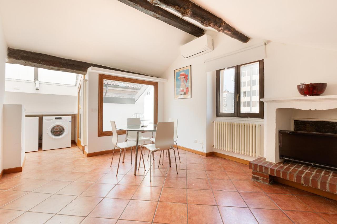 Corso Como Balcony Apartment Mailand Exterior foto